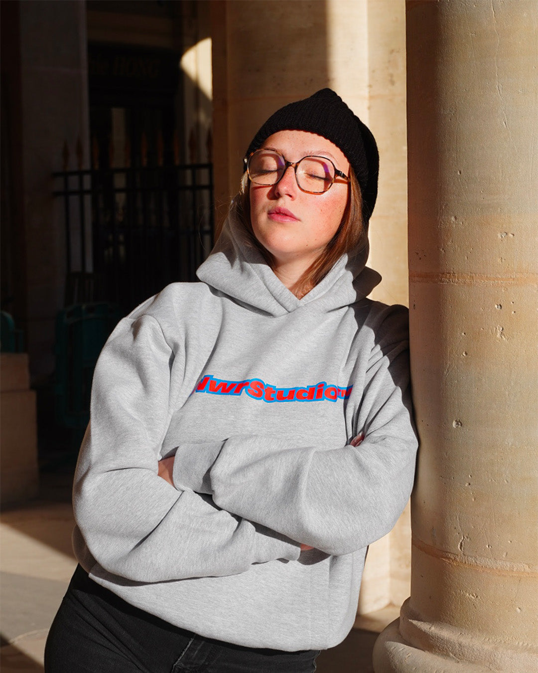 Le Sweat à Capuche "NWR" - Gris